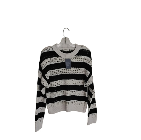 Universal Threads Sweaters - Universal Thread Women's L Navy White Stripe Crochet Long Sleeve Sweater Size L